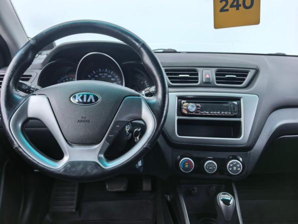 Kia Rio III Рестайлинг с пробегом 2015 года, цена 710 000 рублей, 226000 км, седан, Автокод Объявления