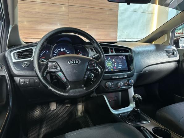 Kia Ceed II с пробегом 2013 года, цена 999 999 рублей, 188054 км, универсал, Автокод Объявления