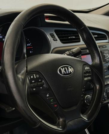 Kia Ceed II с пробегом 2014 года, цена 855 000 рублей, 249361 км, хэтчбек, Автокод Объявления