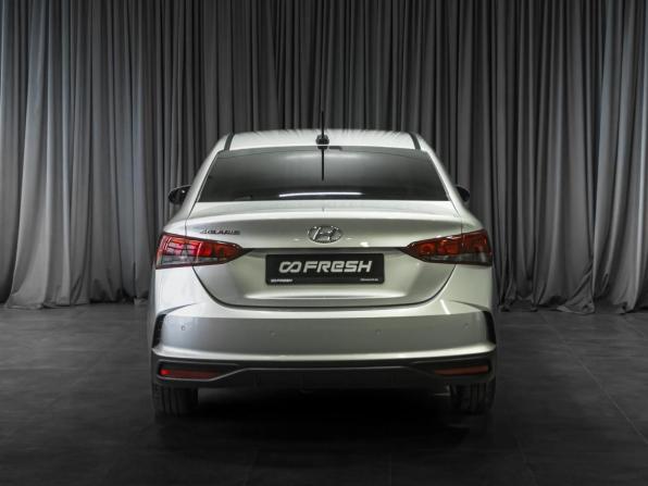 Hyundai Solaris II Рестайлинг с пробегом 2021 года, цена 1 519 000 рублей, 84724 км, седан, Автокод Объявления