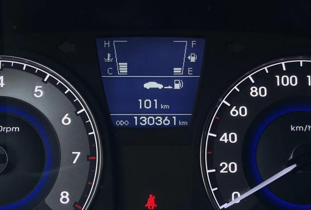Hyundai Solaris I Киров  - изображение 23