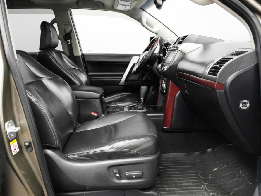 Toyota Land Cruiser Prado 150 Series Рестайлинг 1 Калининград  - изображение 15