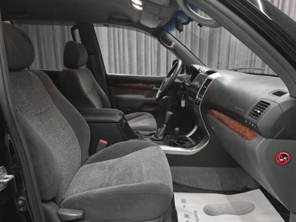 Toyota Land Cruiser Prado 120 Series с пробегом 2006 года, цена 1 960 000 рублей, 267000 км, внедорожник, Автокод Объявления