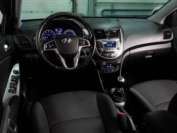 Hyundai Solaris I Рестайлинг с пробегом 2014 года, цена 934 000 рублей, 135815 км, хэтчбек, Автокод Объявления