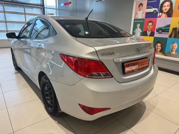 Hyundai Solaris I Рестайлинг с пробегом 2015 года, цена 649 000 рублей, 228978 км, седан, Автокод Объявления