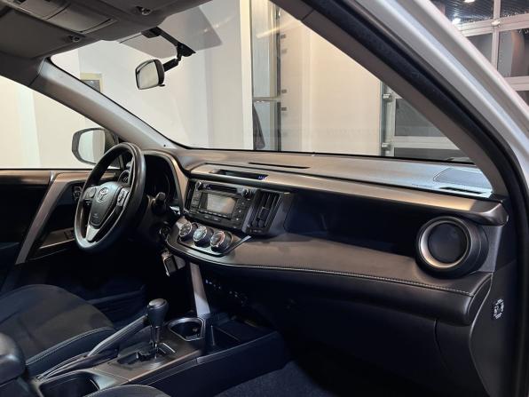Toyota RAV4 IV (XA40) Рестайлинг с пробегом 2016 года, цена 2 349 000 рублей, 118500 км, внедорожник, Автокод Объявления