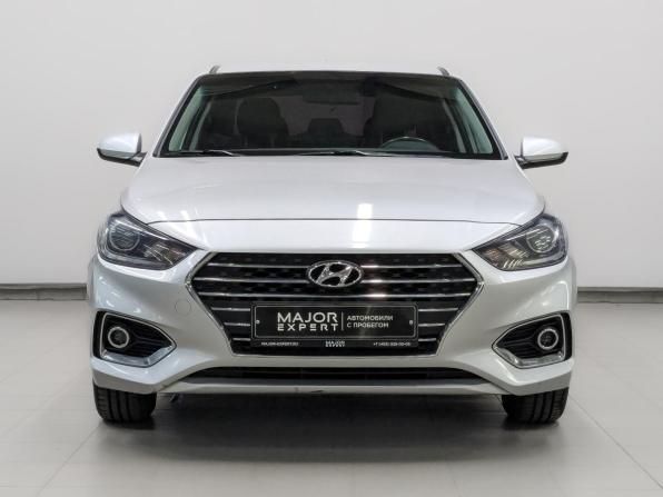 Hyundai Solaris II с пробегом 2019 года, цена 1 315 000 рублей, 130757 км, седан, Автокод Объявления