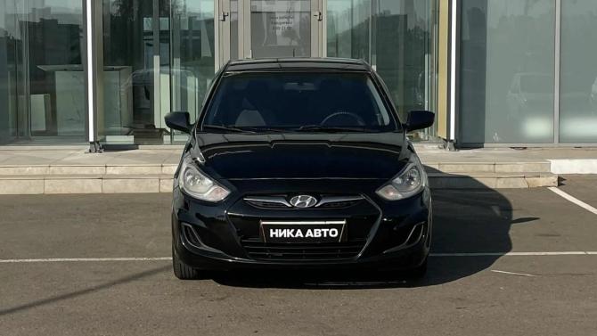 Hyundai Solaris I с пробегом 2013 года, цена 690 000 рублей, 156750 км, седан, Автокод Объявления