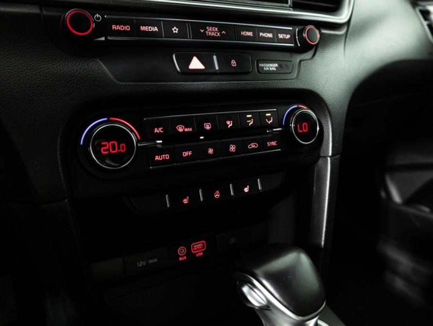 Kia Ceed III Санкт-Петербург  - изображение 16