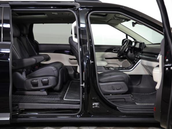 Kia Carnival IV с пробегом 2022 года, цена 4 299 000 рублей, 77752 км, минивэн, Автокод Объявления