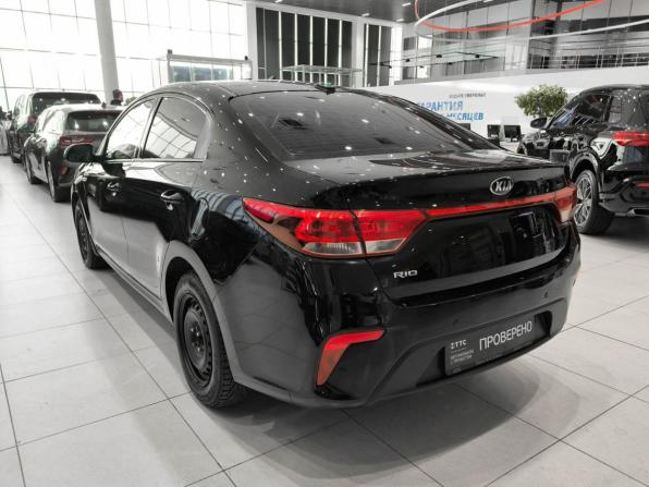 Kia Rio IV Рестайлинг с пробегом 2020 года, цена 1 450 000 рублей, 141808 км, седан, Автокод Объявления