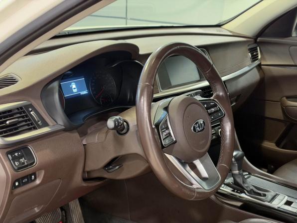 Kia Optima IV Рестайлинг с пробегом 2018 года, цена 1 797 000 рублей, 171617 км, седан, Автокод Объявления