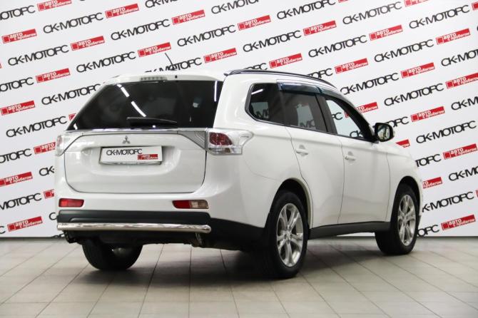 Mitsubishi Outlander III с пробегом 2012 года, цена 1 385 850 рублей, 145302 км, внедорожник, Автокод Объявления