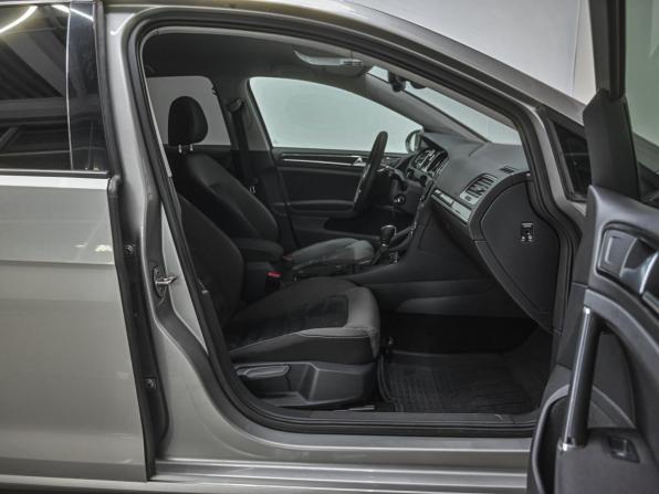 Volkswagen Golf VII с пробегом 2013 года, цена 1 299 000 рублей, 158000 км, хэтчбек, Автокод Объявления