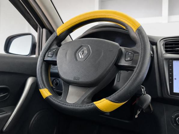 Renault Sandero II с пробегом 2015 года, цена 839 000 рублей, 72017 км, хэтчбек, Автокод Объявления