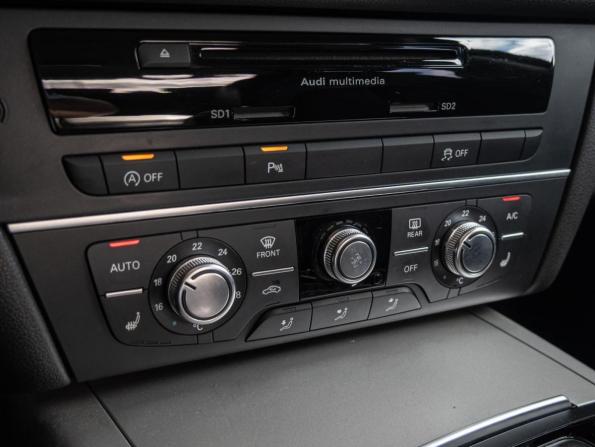 Audi A6 IV (C7) Рестайлинг с пробегом 2015 года, цена 1 930 000 рублей, 183228 км, седан, Автокод Объявления