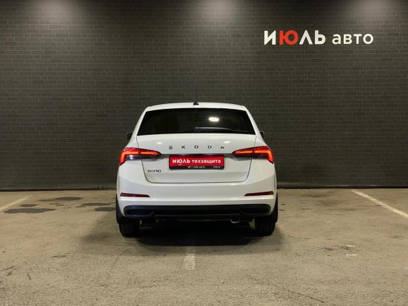 Skoda Rapid II с пробегом 2021 года, цена 1 730 000 рублей, 61601 км, лифтбек, Автокод Объявления