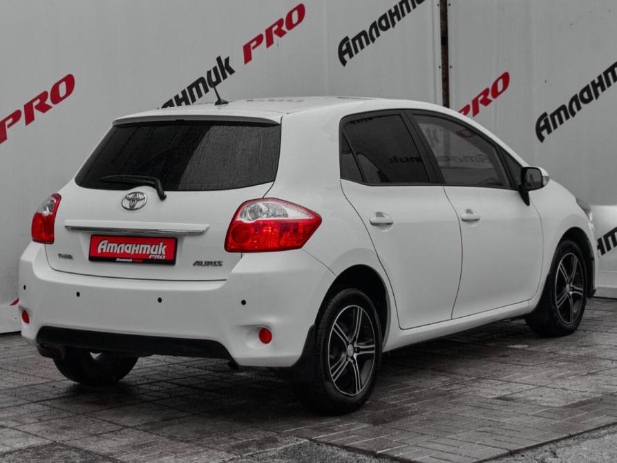 Toyota Auris I Рестайлинг Екатеринбург  - изображение 6