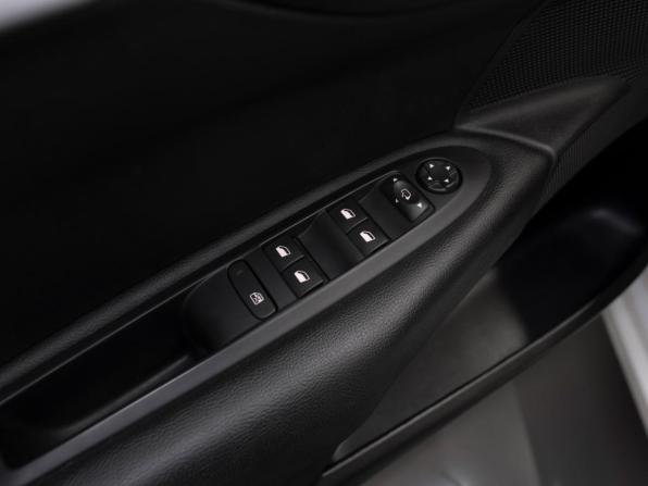 Citroen C4 II Рестайлинг с пробегом 2018 года, цена 1 360 000 рублей, 57662 км, седан, Автокод Объявления