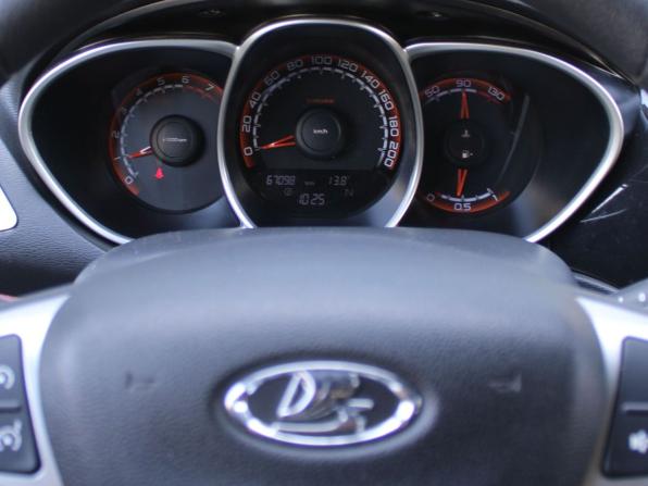 Lada (ВАЗ) Vesta I с пробегом 2018 года, цена 1 054 000 рублей, 67000 км, универсал, Автокод Объявления