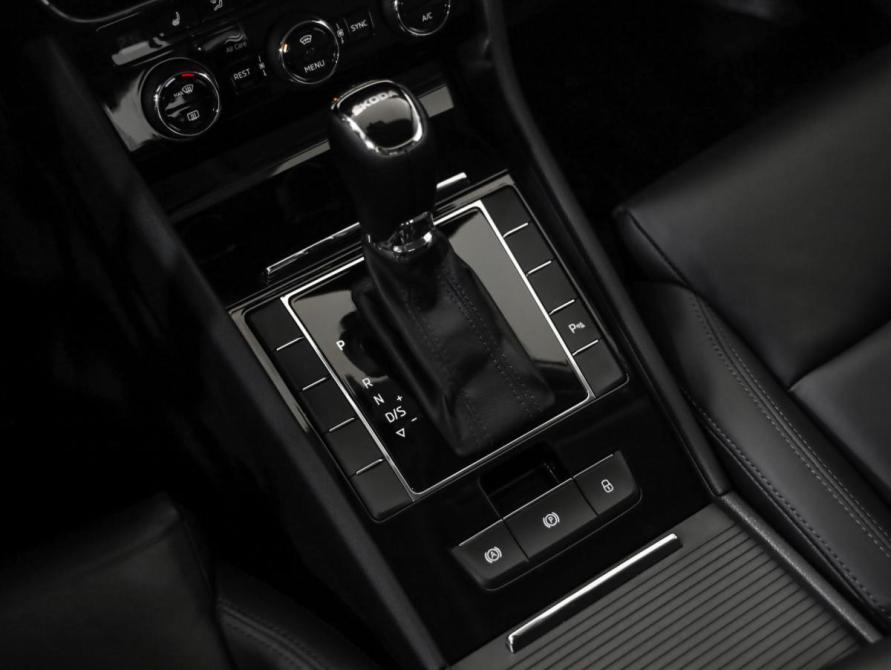 Skoda Superb III Санкт-Петербург  - изображение 17
