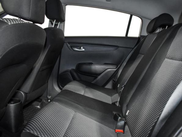 Kia Rio IV с пробегом 2018 года, цена 1 389 000 рублей, 97456 км, хэтчбек, Автокод Объявления