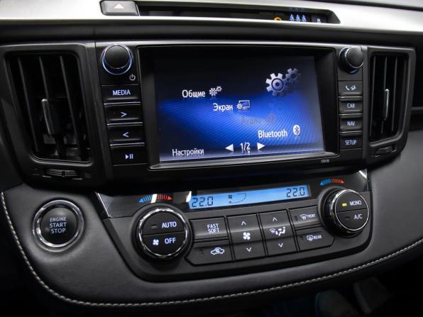 Toyota RAV4 IV (XA40) Рестайлинг с пробегом 2018 года, цена 2 149 000 рублей, 209573 км, внедорожник, Автокод Объявления