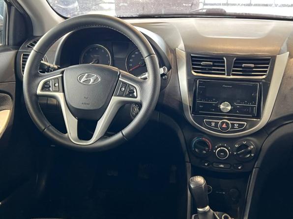 Hyundai Solaris I с пробегом 2012 года, цена 640 000 рублей, 186388 км, седан, Автокод Объявления