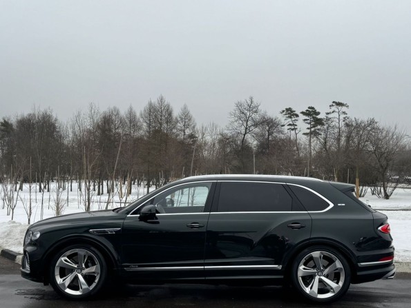 Bentley Bentayga I Рестайлинг с пробегом 2022 года, цена 37 000 000 рублей, 2375 км, offers.body_type.unknown, Автокод Объявления