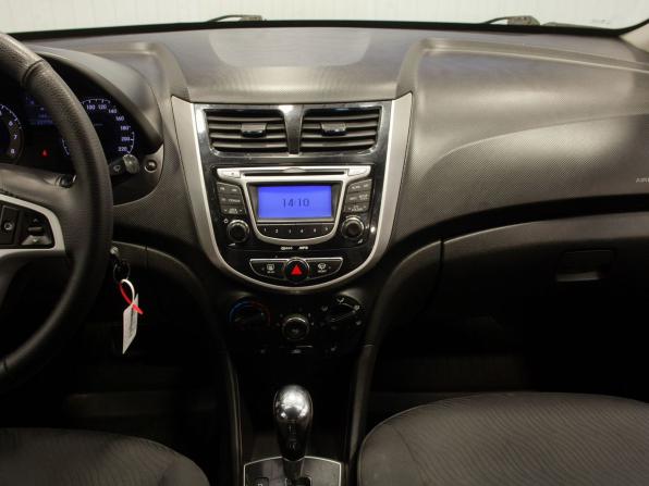 Hyundai Solaris I с пробегом 2011 года, цена 760 000 рублей, 237790 км, седан, Автокод Объявления
