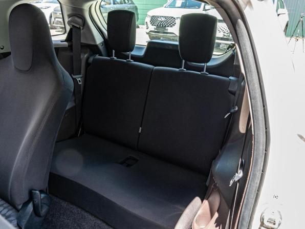 Toyota iQ с пробегом 2009 года, цена 670 000 рублей, 156500 км, хэтчбек, Автокод Объявления