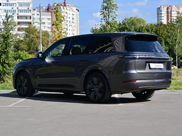 Li Auto (Lixiang) L9 I Рестайлинг с пробегом 2024 года, цена 7 490 000 рублей, 27650 км, внедорожник, Автокод Объявления
