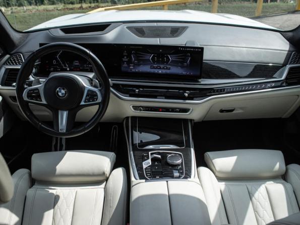 BMW X7 I (G07) Рестайлинг с пробегом 2023 года, цена 11 650 000 рублей, 61526 км, внедорожник, Автокод Объявления