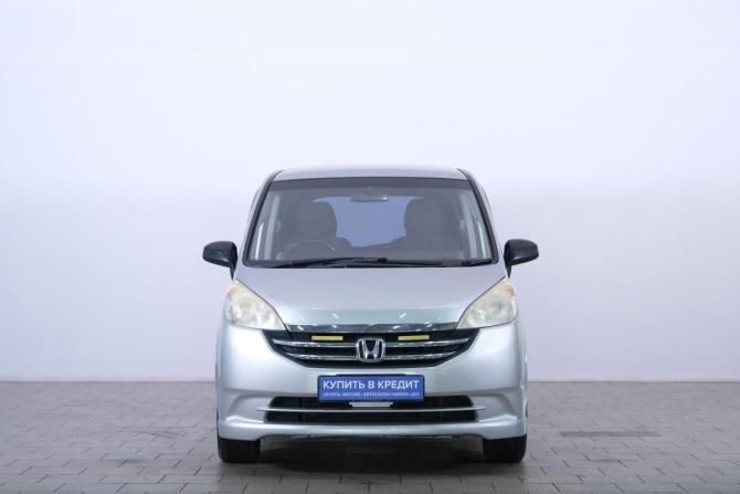 Honda Stepwgn III с пробегом 2008 года, цена 1 399 000 рублей, 238000 км, минивэн, Автокод Объявления
