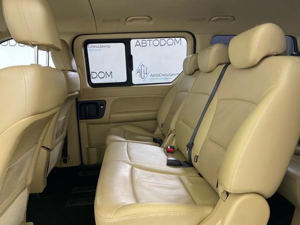 Hyundai H-1 II Рестайлинг 2 с пробегом 2018 года, цена 2 474 900 рублей, 172407 км, минивэн, Автокод Объявления