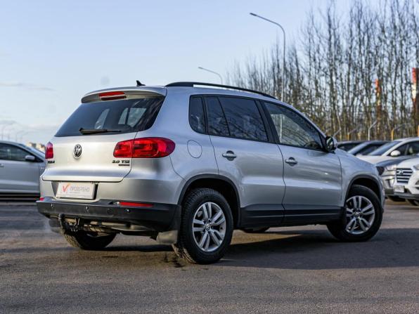 Volkswagen Tiguan I Рестайлинг с пробегом 2011 года, цена 1 030 000 рублей, 279931 км, внедорожник, Автокод Объявления