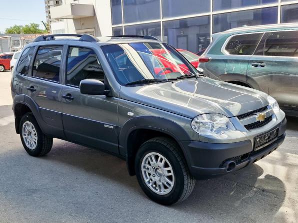 Chevrolet Niva I Рестайлинг с пробегом 2017 года, цена 849 000 рублей, 73389 км, внедорожник, Автокод Объявления