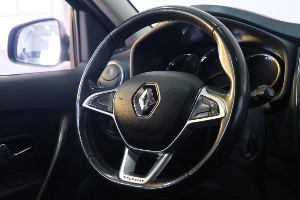 Renault Sandero II Рестайлинг Омск  - изображение 13