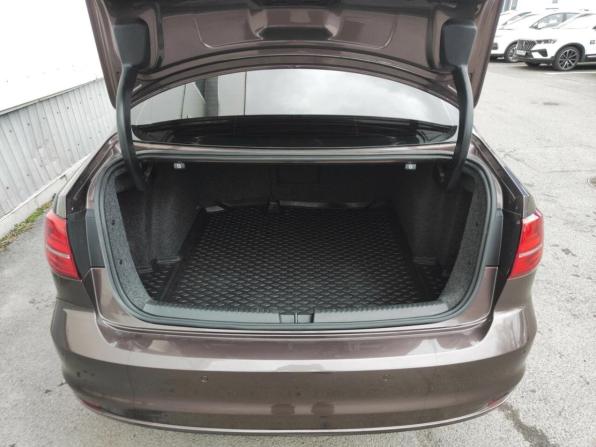 Volkswagen Jetta VI Рестайлинг с пробегом 2016 года, цена 1 249 000 рублей, 135059 км, седан, Автокод Объявления