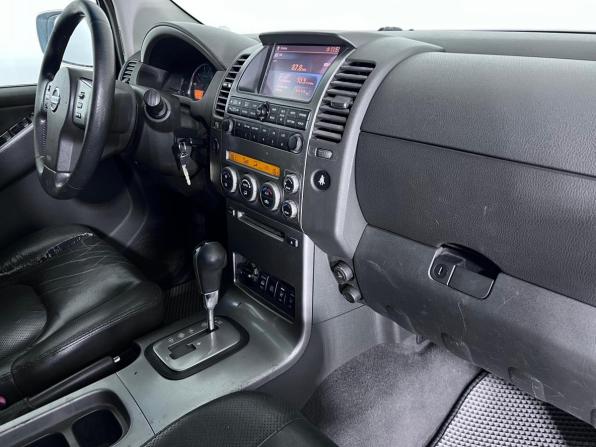 Nissan Pathfinder III с пробегом 2005 года, цена 931 000 рублей, 304730 км, внедорожник, Автокод Объявления
