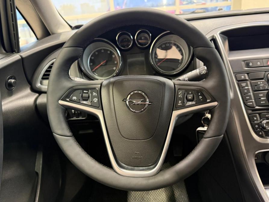 Opel Astra J Рестайлинг Волгоград  - изображение 7