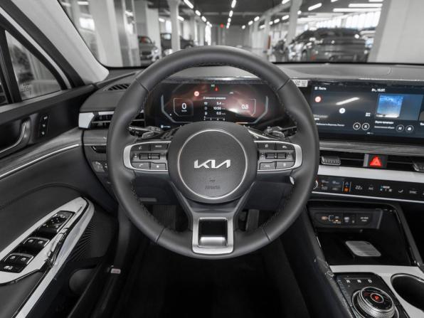 Kia K5 III Рестайлинг с пробегом 2026 года, цена 4 900 000 рублей, 15 км, седан, Автокод Объявления