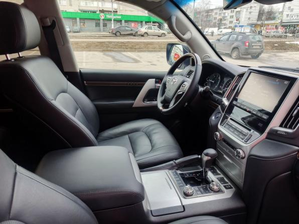 Toyota Land Cruiser 200 Series Рестайлинг 2 с пробегом 2016 года, цена 5 515 000 рублей, 180120 км, внедорожник, Автокод Объявления
