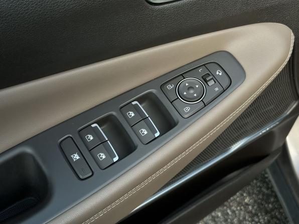 Hyundai Santa Fe IV с пробегом 2019 года, цена 2 990 000 рублей, 76000 км, внедорожник, Автокод Объявления
