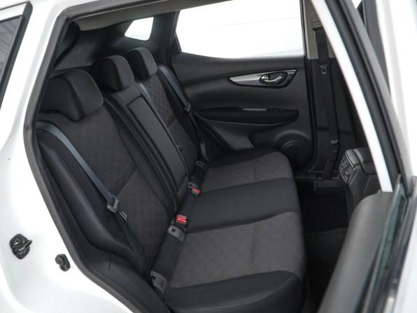 Nissan Qashqai II с пробегом 2017 года, цена 1 879 999 рублей, 76487 км, внедорожник, Автокод Объявления
