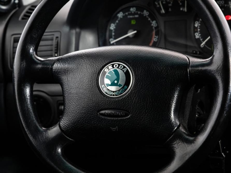 Skoda Octavia II (A5) Санкт-Петербург  - изображение 11