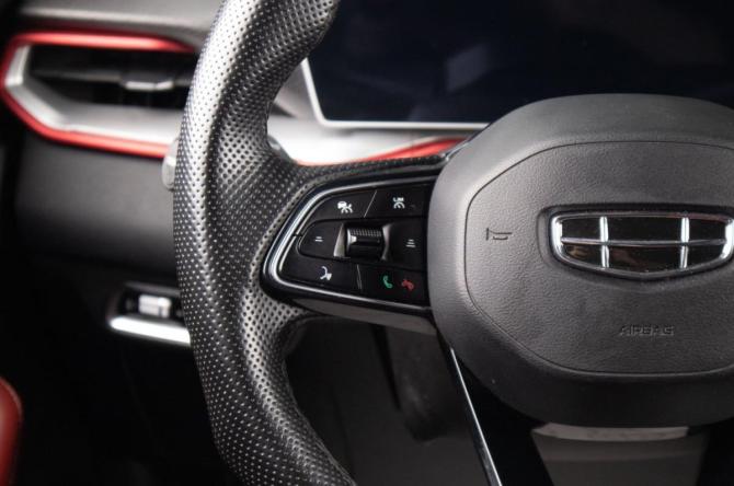 Geely Coolray I Рестайлинг 2 с пробегом 2023 года, цена 1 849 000 рублей, 130000 км, внедорожник, Автокод Объявления