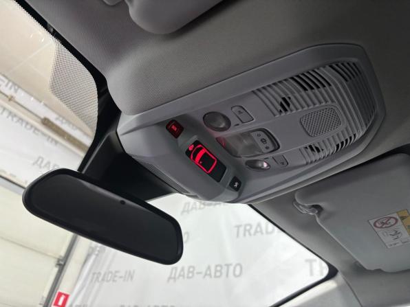 Peugeot 3008 II с пробегом 2018 года, цена 1 549 000 рублей, 147000 км, внедорожник, Автокод Объявления