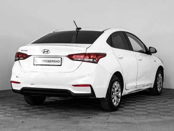 Hyundai Solaris II с пробегом 2018 года, цена 675 000 рублей, 492278 км, седан, Автокод Объявления