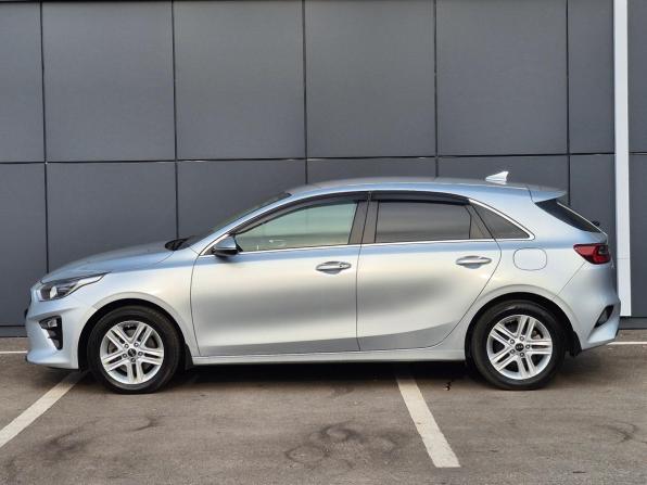 Kia Ceed III с пробегом 2019 года, цена 1 696 000 рублей, 114730 км, хэтчбек, Автокод Объявления